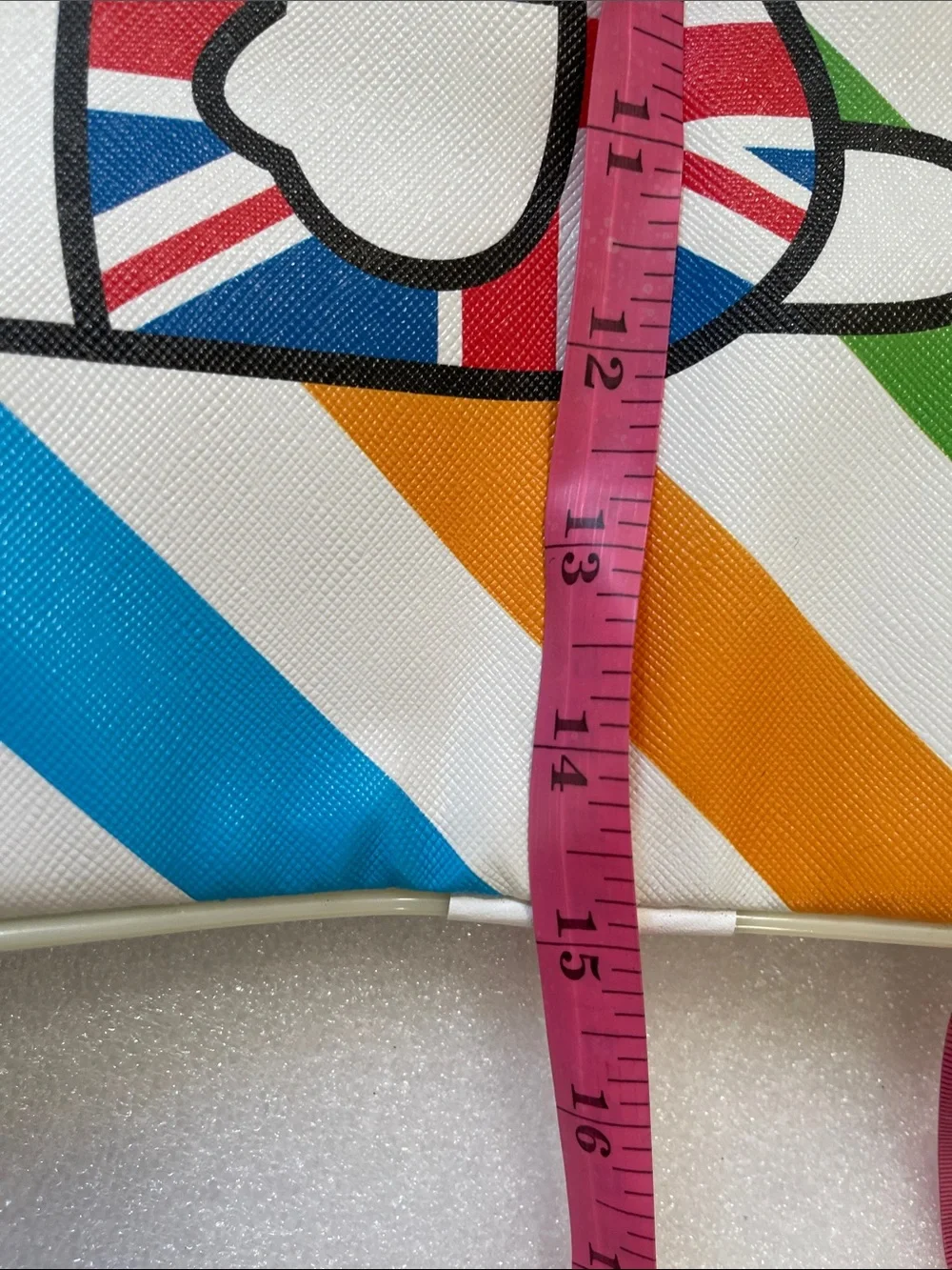 Hello Kitty colorful diagonal